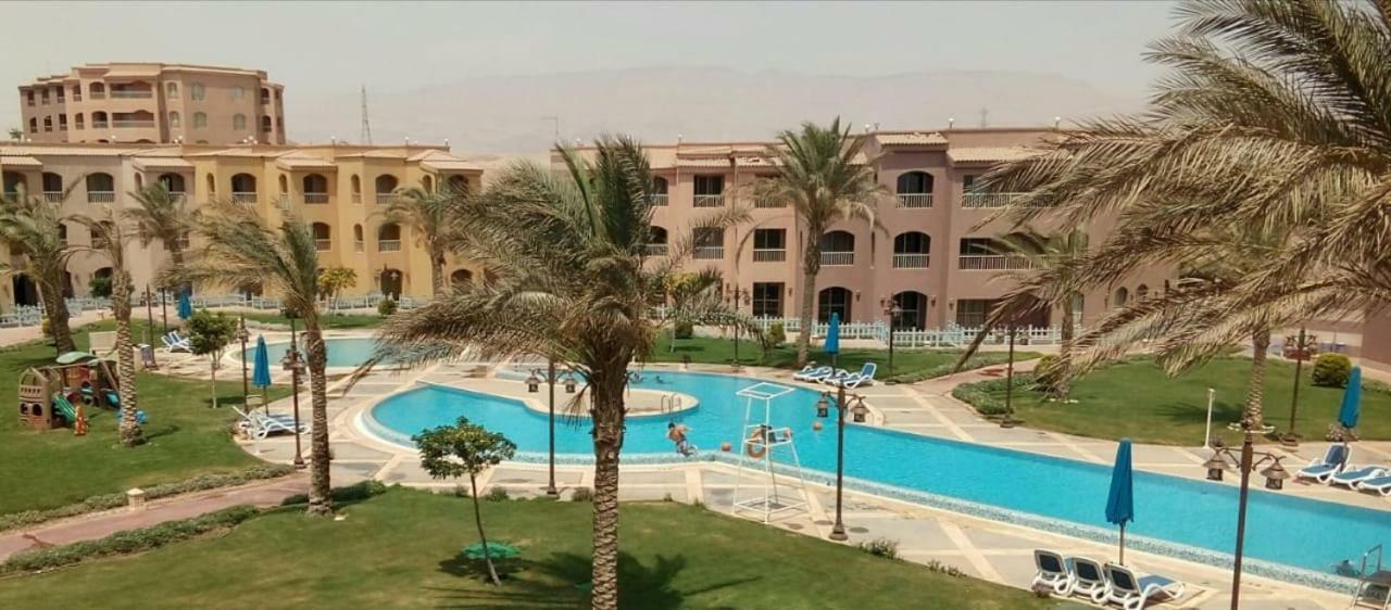 Special Chalets In Porto South Beach Families Ain Sukhna Eksteriør billede