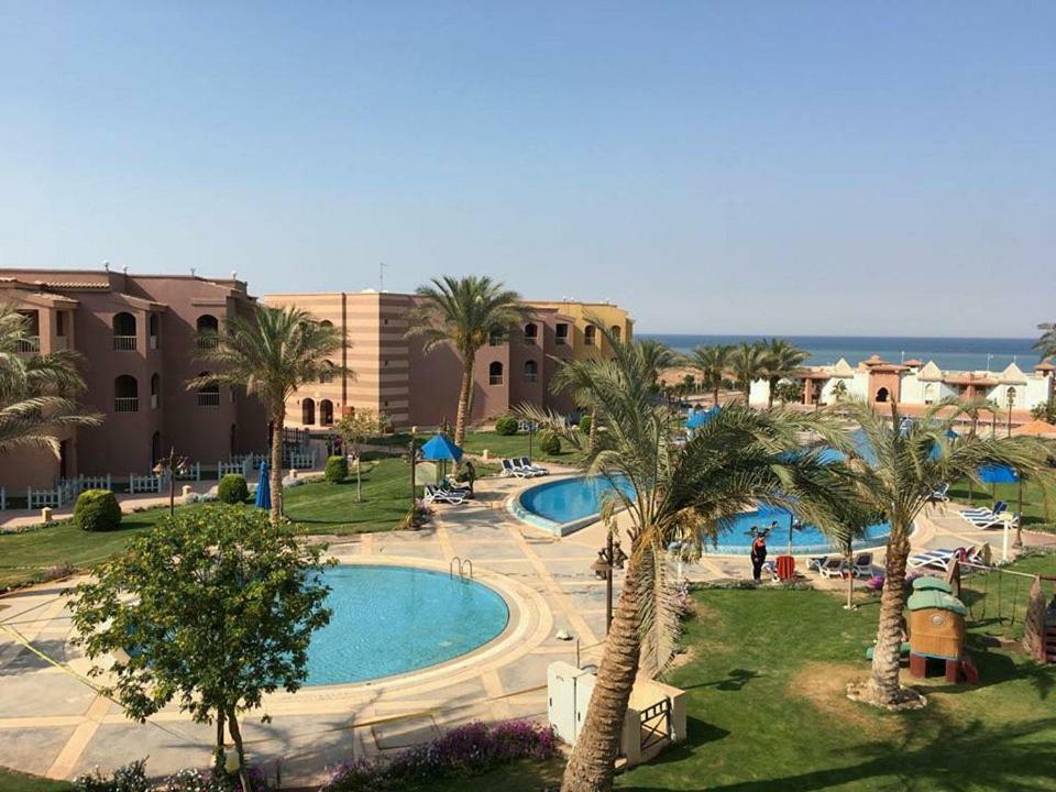 Special Chalets In Porto South Beach Families Ain Sukhna Eksteriør billede