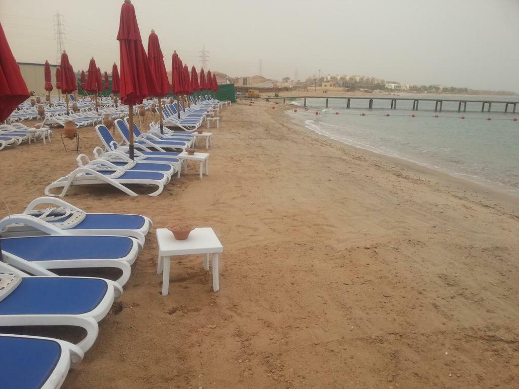 Special Chalets In Porto South Beach Families Ain Sukhna Eksteriør billede